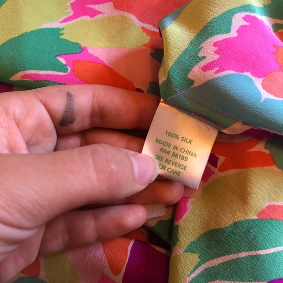 Lilly Pulitzer Elsa lulu flamingo silk blouse - Picture 7 of 9